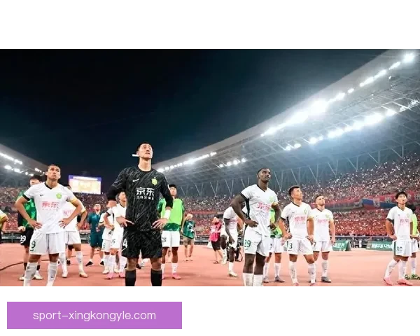 成都新帅：冬训全力以赴 球迷热情堪比澳超